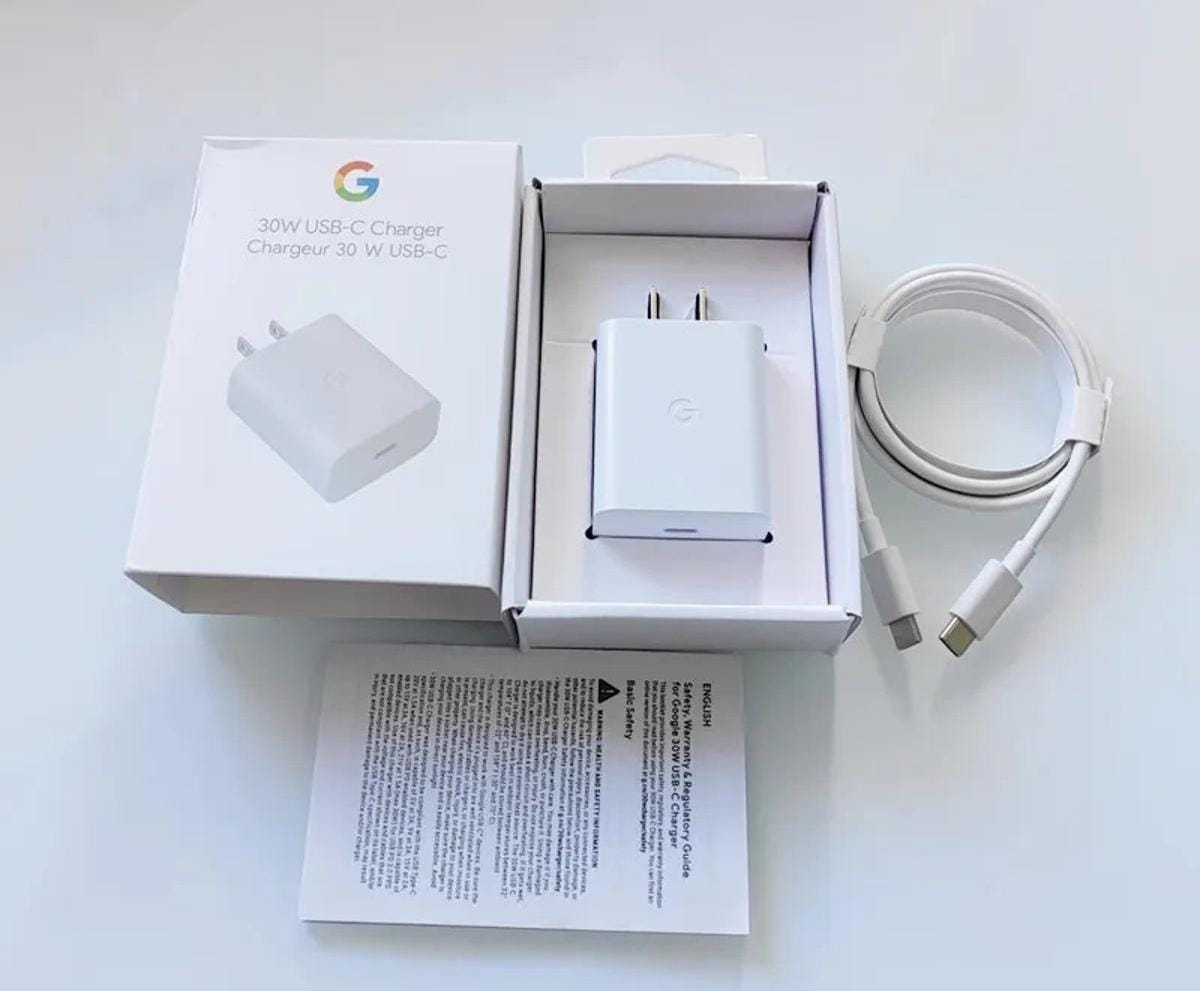 Google 20W USB-C Power Adapter & USB-C to USB-C Braided Fast Charging Cable (1M) Charging Set
